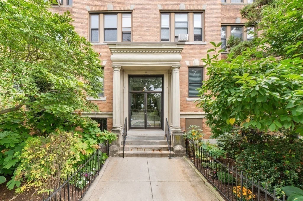 2 bed, 1 bath apartment for rent at 50 Jamaicaway Unit 6, Jamaica Plain — photo 21 of 22