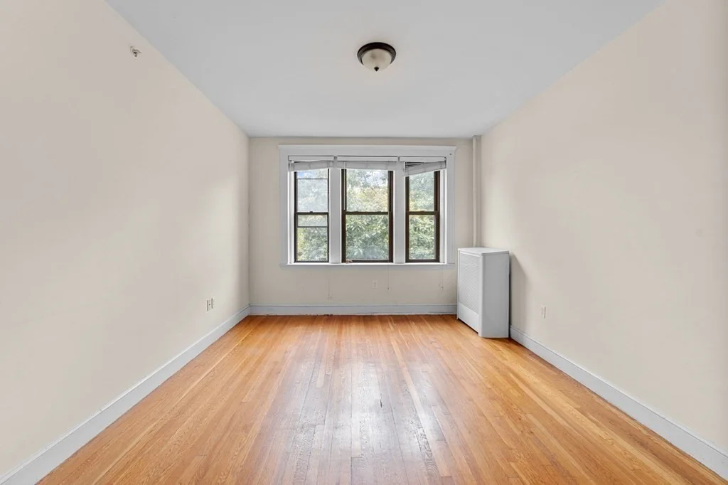 2 bed, 1 bath apartment for rent at 50 Jamaicaway Unit 6, Jamaica Plain — photo 2 of 22