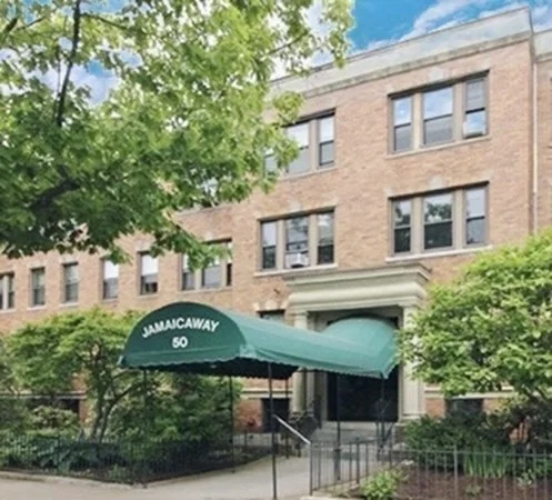 1 bed, 1 bath apartment for rent at 50 Jamaicaway Unit 8, Boston