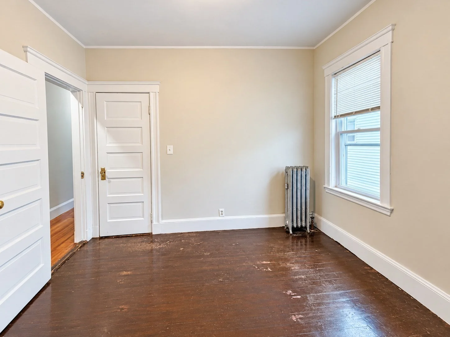 4 bed, 1 bath apartment for rent at 50 Lambert St Unit 3, Glenwood — photo 17 of 22