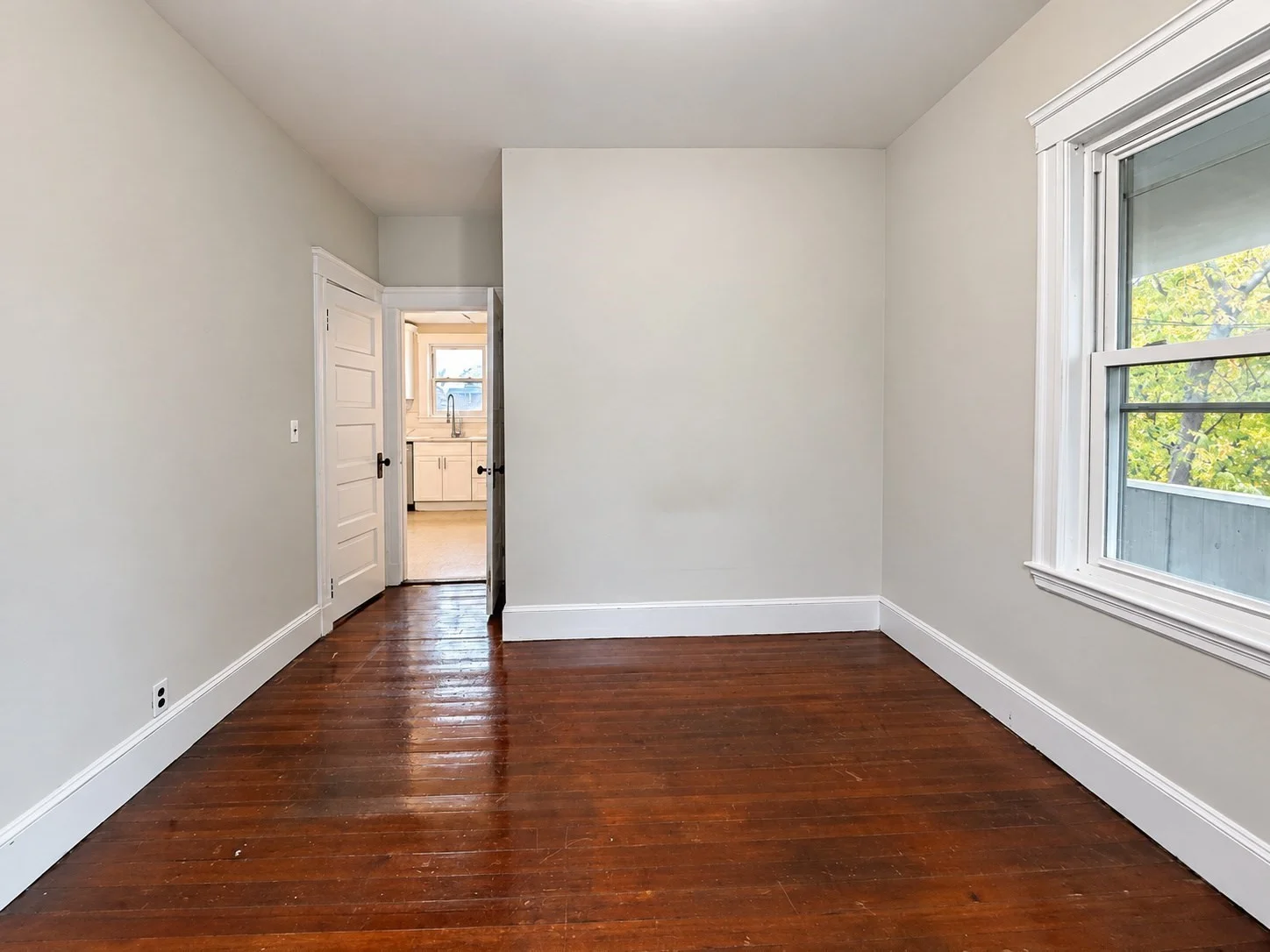 4 bed, 1 bath apartment for rent at 50 Lambert St Unit 3, Glenwood — photo 14 of 22