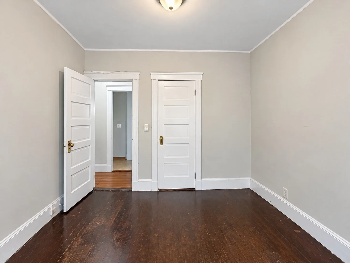 4 bed, 1 bath apartment for rent at 50 Lambert St Unit 3, Glenwood — photo 16 of 22