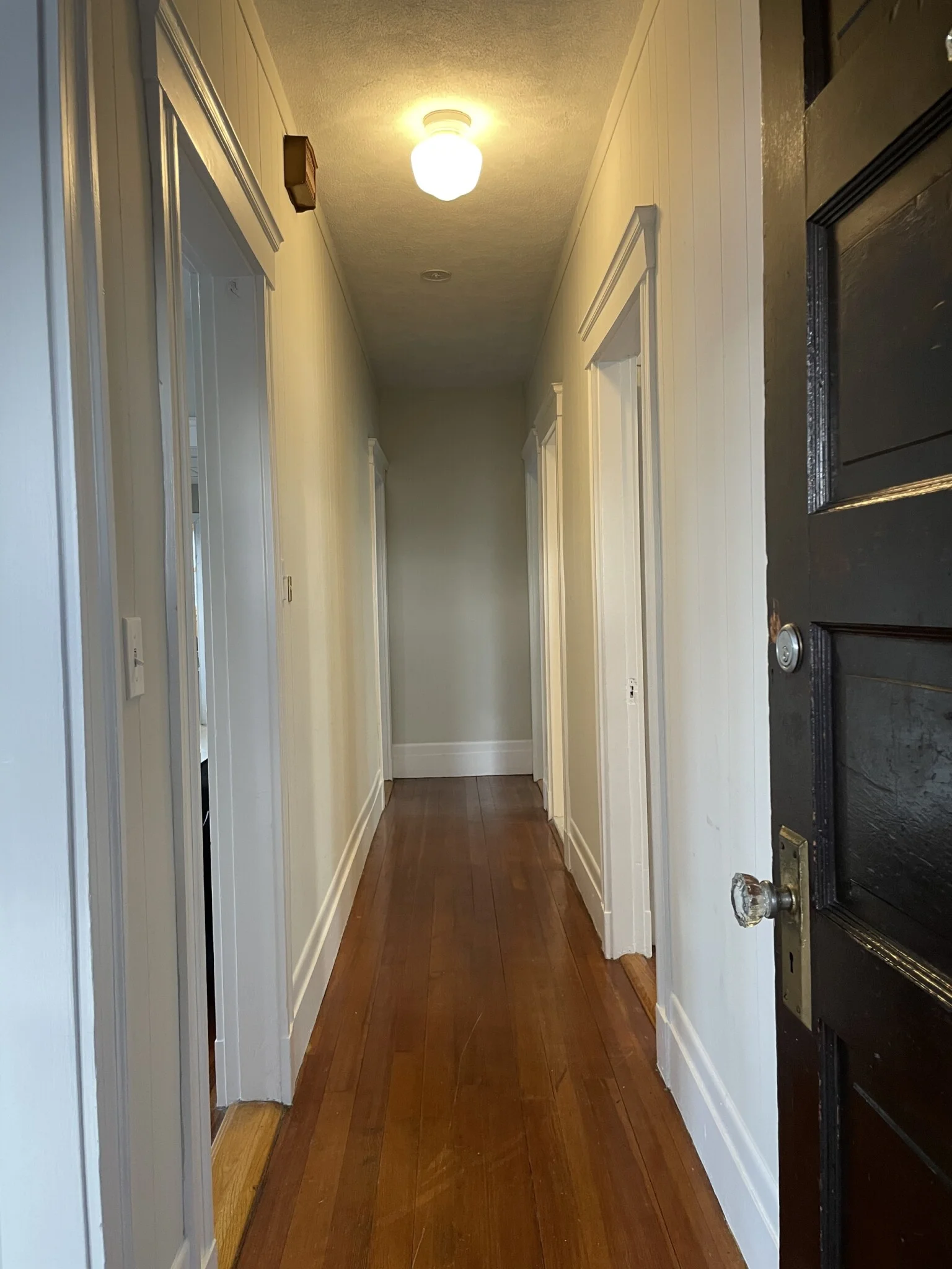 4 bed, 1 bath apartment for rent at 50 Lambert St Unit 3, Medford — photo 4 of 15