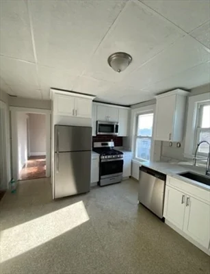 4 bed, 1 bath apartment for rent at 50 Lambert St Unit 3, Medford — photo 1 of 15