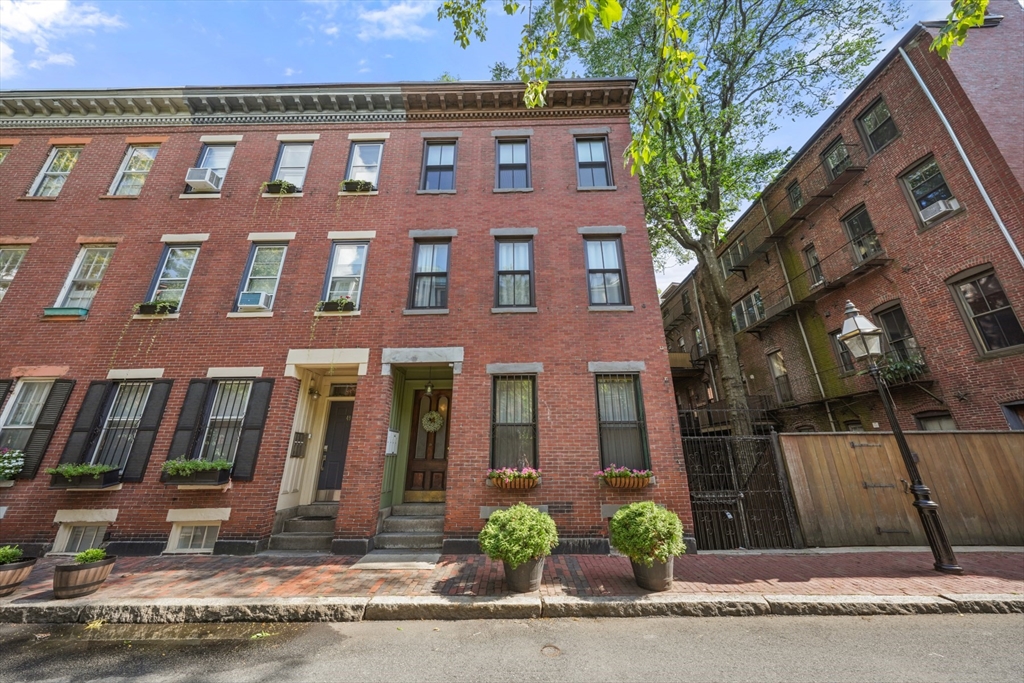 1 bed, 1 bath apartment for rent at 50 Lawrence St Unit A, South End — photo 21 of 21