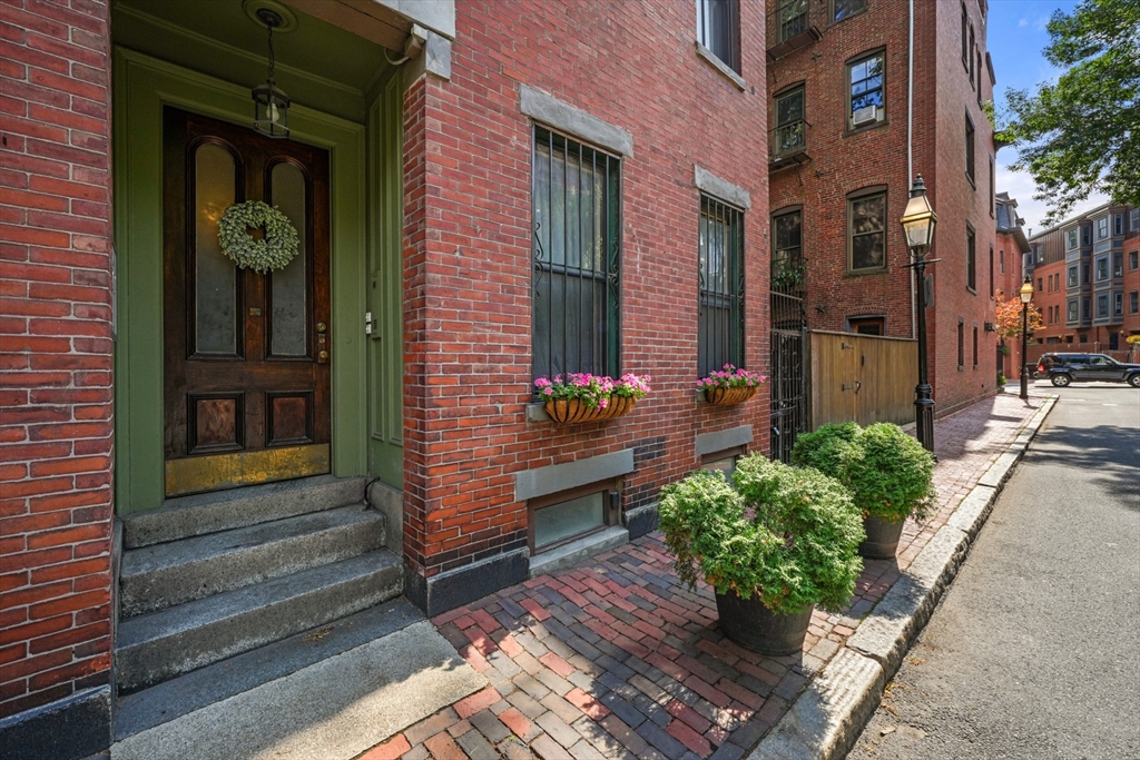 1 bed, 1 bath apartment for rent at 50 Lawrence St Unit A, South End — photo 19 of 21