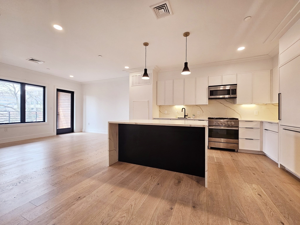 3 bed, 2 bath apartment for rent at 50 Leo M Birmingham Pkwa Unit 310, Brighton — photo 3 of 19