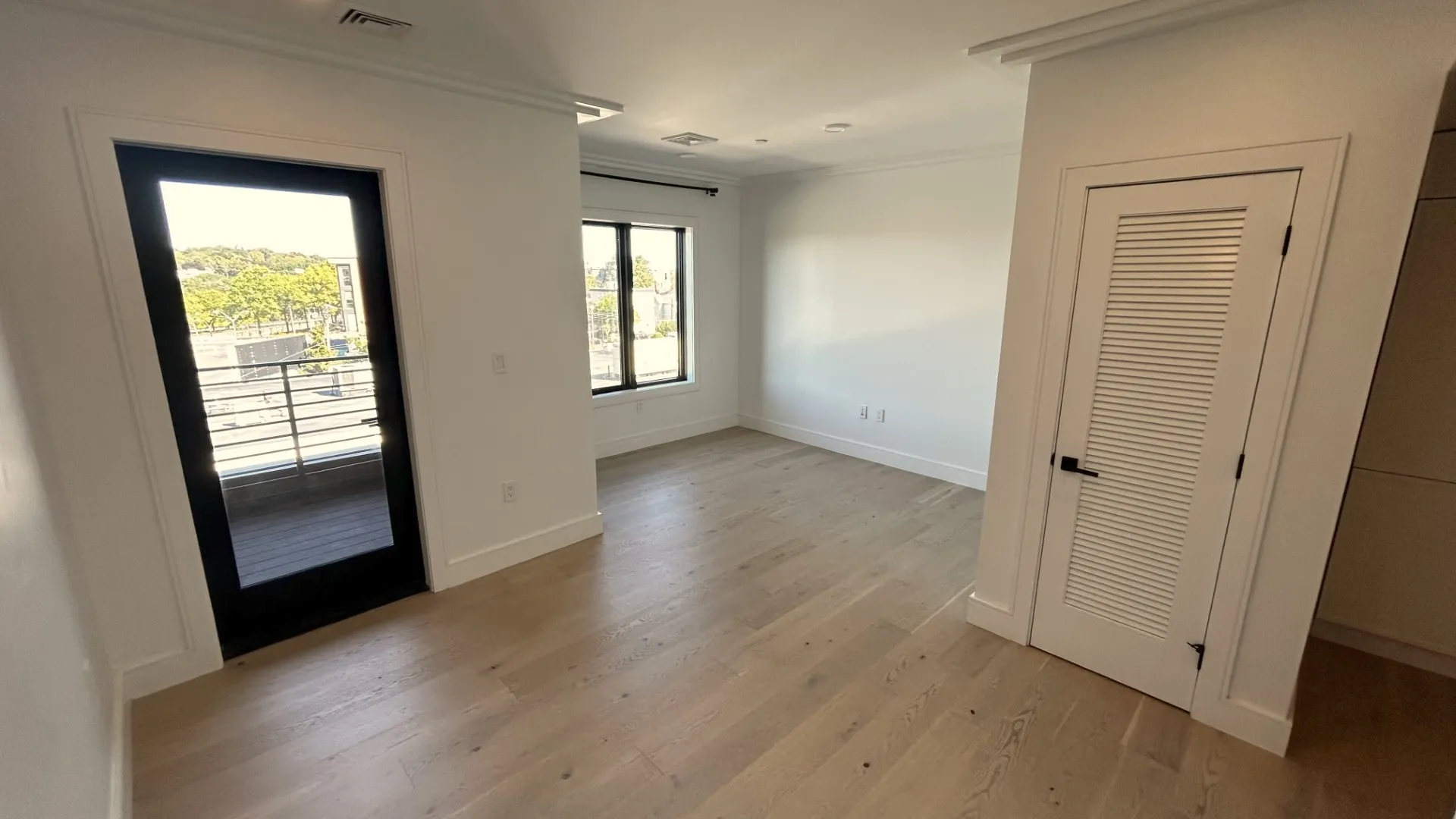 Studio bed, 1 bath apartment for rent at 50 Leo M Birmingham Pkwy Unit 405F, Brighton — photo 3 of 14