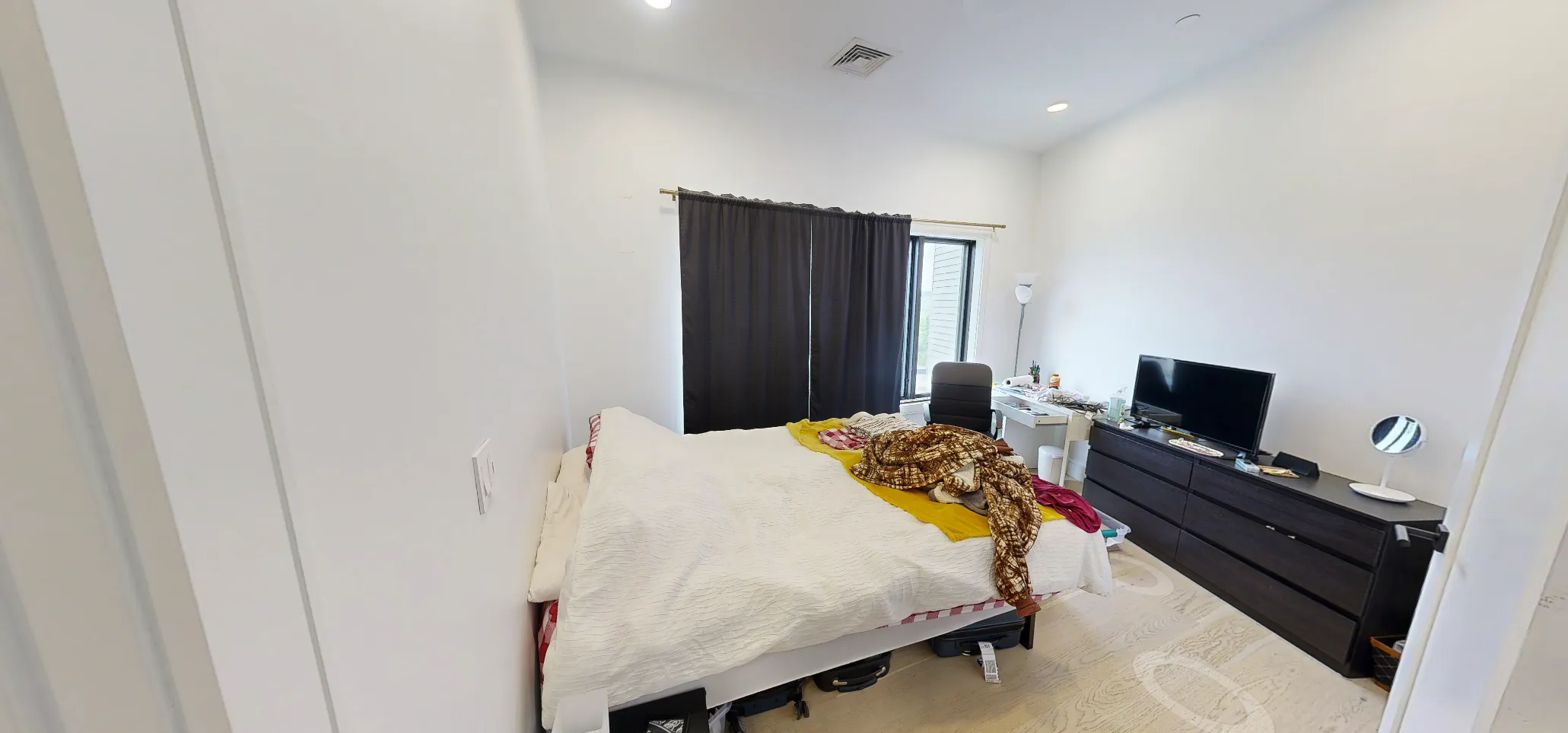 1 bed, 1 bath apartment for rent at 50 Leo M Birmingham Pkwa Unit 604, Brighton — photo 4 of 5