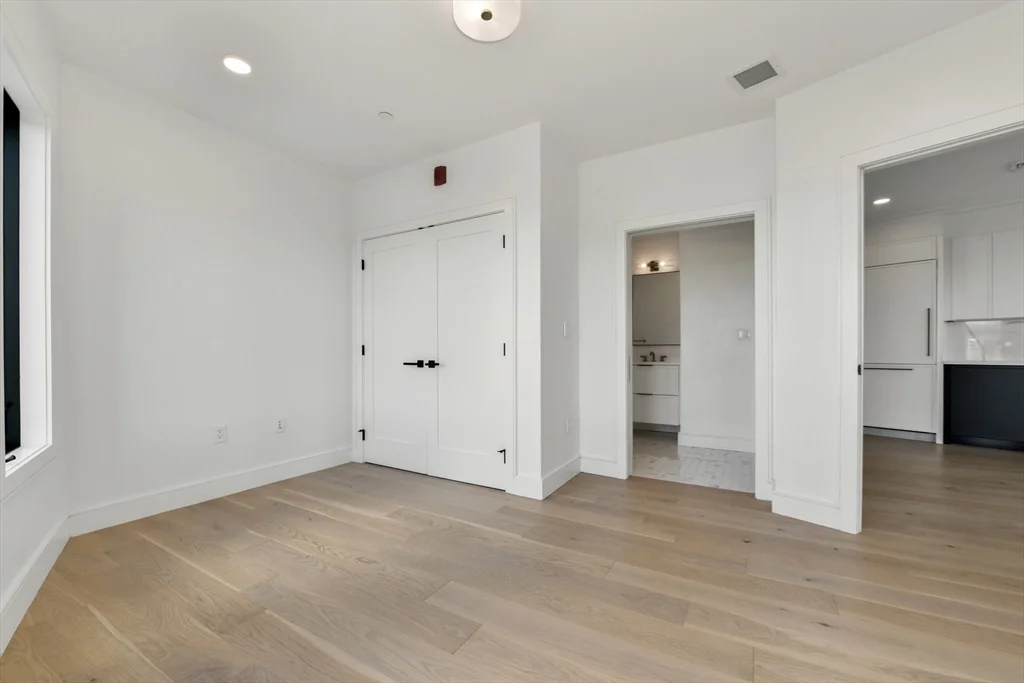 1 bed, 1 bath apartment for rent at 50 Leo M Birmingham Pkwy Unit 401, Brighton — photo 9 of 19