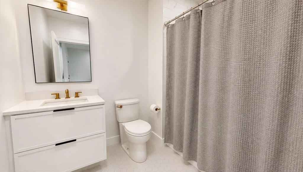 1 bed, 1 bath apartment for rent at 50 Leo M Birmingham Pkwy Unit 608, Brighton — photo 4 of 13