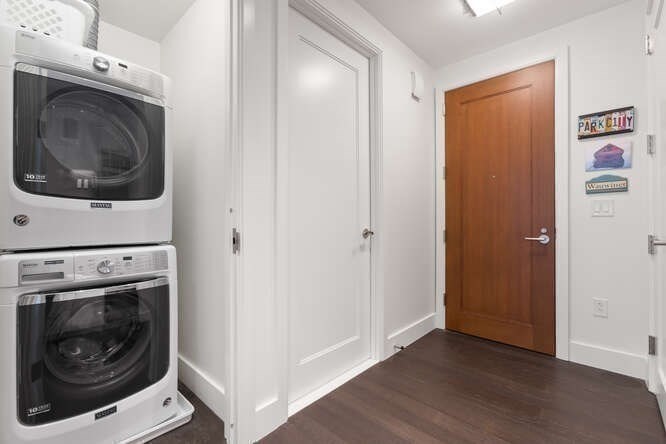 Studio bed, 1 bath apartment for rent at 50 Liberty Dr Unit 4S, Seaport District — photo 12 of 35