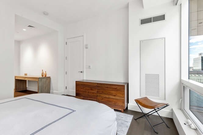 1 bed, 1 bath apartment for rent at 50 Liberty Dr Unit 9H, Seaport District — photo 13 of 30
