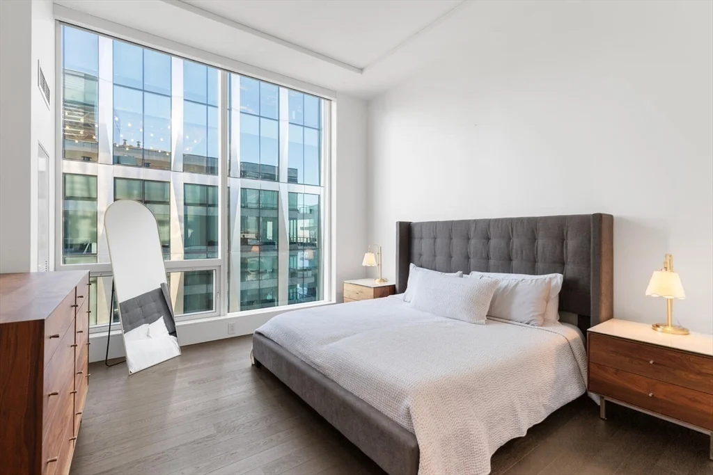 1 bed, 1 bath apartment for rent at 50 Liberty Dr Unit PH1H, Seaport District — photo 18 of 40