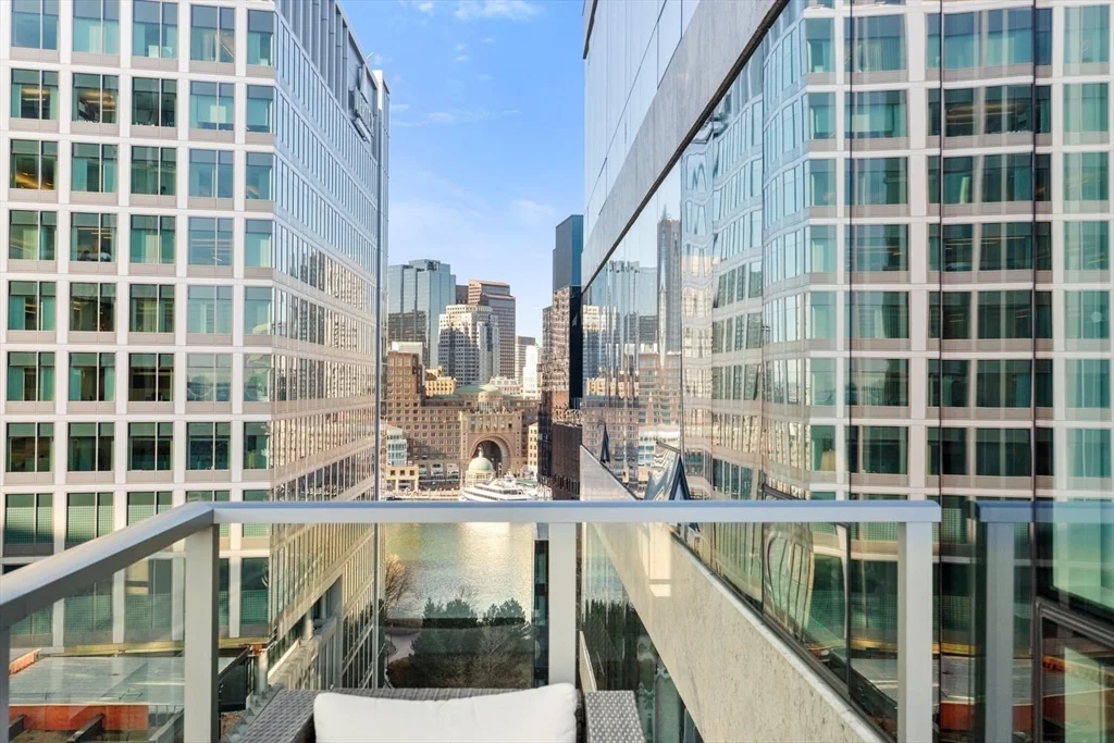 1 bed, 1 bath apartment for rent at 50 Liberty Dr Unit PH1H, Seaport District — photo 13 of 40