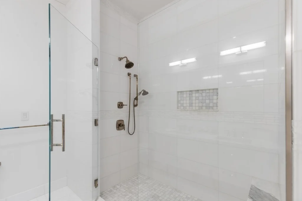 1 bed, 1 bath apartment for rent at 50 Liberty Dr Unit PH1H, Seaport District — photo 25 of 40