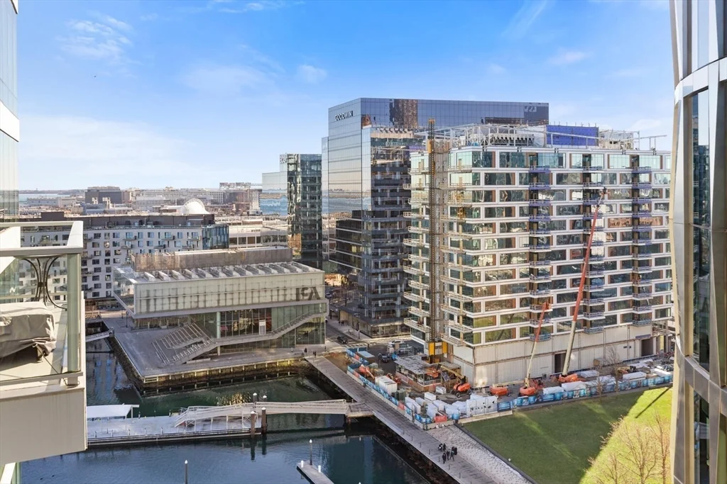 1 bed, 1 bath apartment for rent at 50 Liberty Dr Unit PH1H, Seaport District — photo 17 of 40