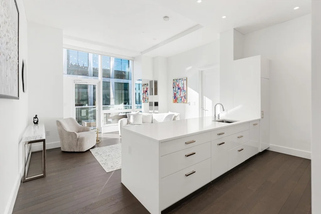 1 bed, 1 bath apartment for rent at 50 Liberty Dr Unit PH1H, Seaport District — photo 3 of 40