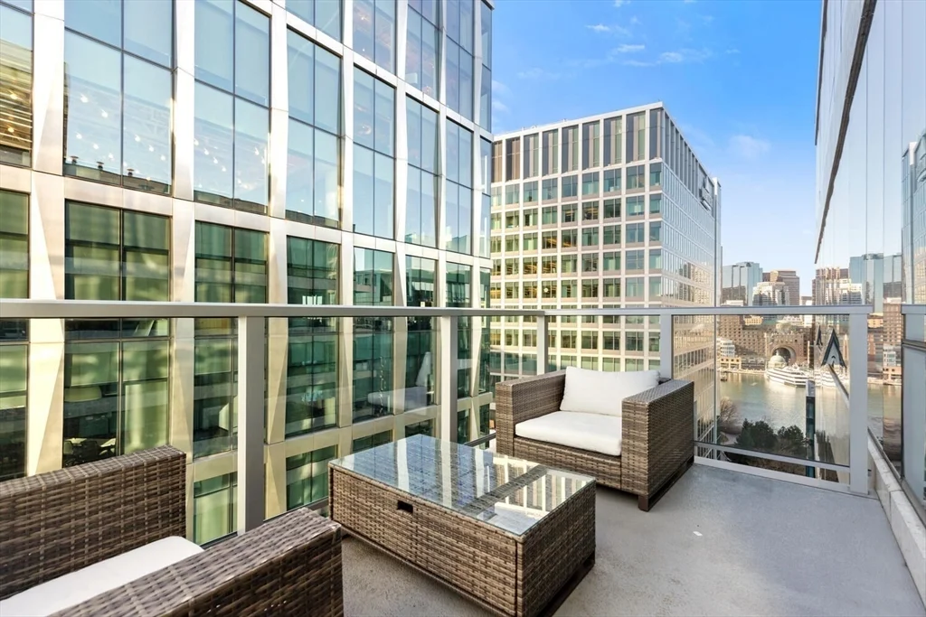 1 bed, 1 bath apartment for rent at 50 Liberty Dr Unit PH1H, Seaport District — photo 15 of 40