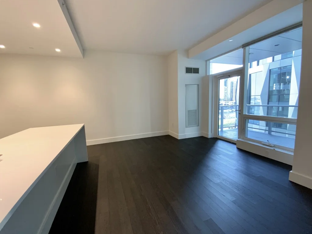 1 bed, 1 bath apartment for rent at 50 Liberty Unit 6H, South Boston — photo 8 of 30