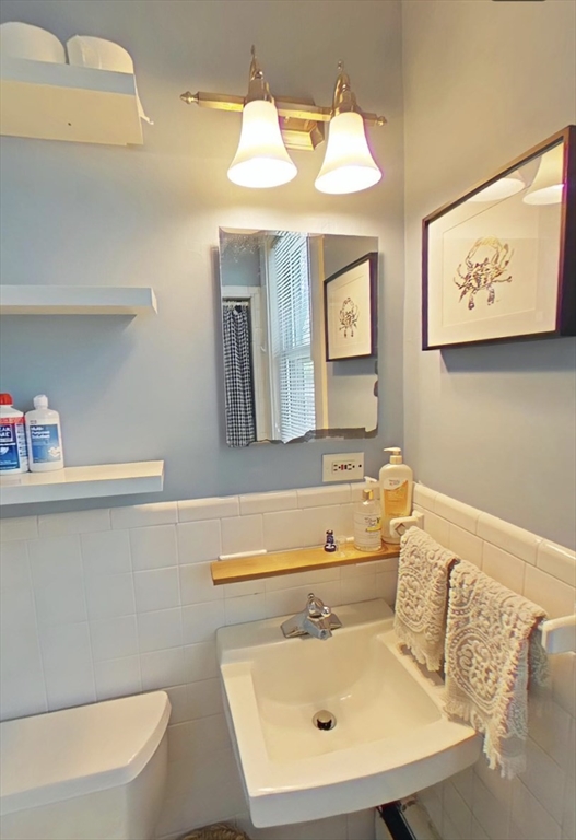 1 bed, 1 bath apartment for rent at 50 Lincoln Unit 50, Needham — photo 10 of 11
