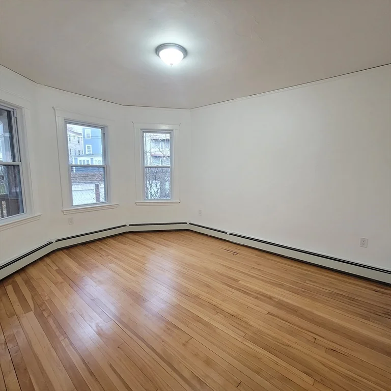 3 bed, 2 bath apartment for rent at 50 Lithgow St Unit 3, Dorchester — photo 5 of 13