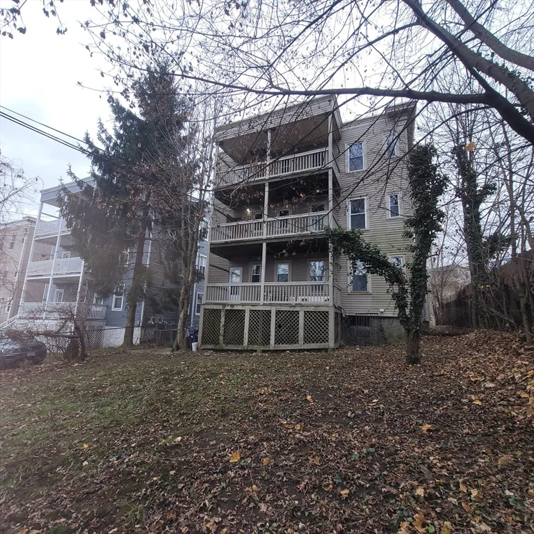 3 bed, 2 bath apartment for rent at 50 Lithgow St Unit 3, Dorchester — photo 2 of 13