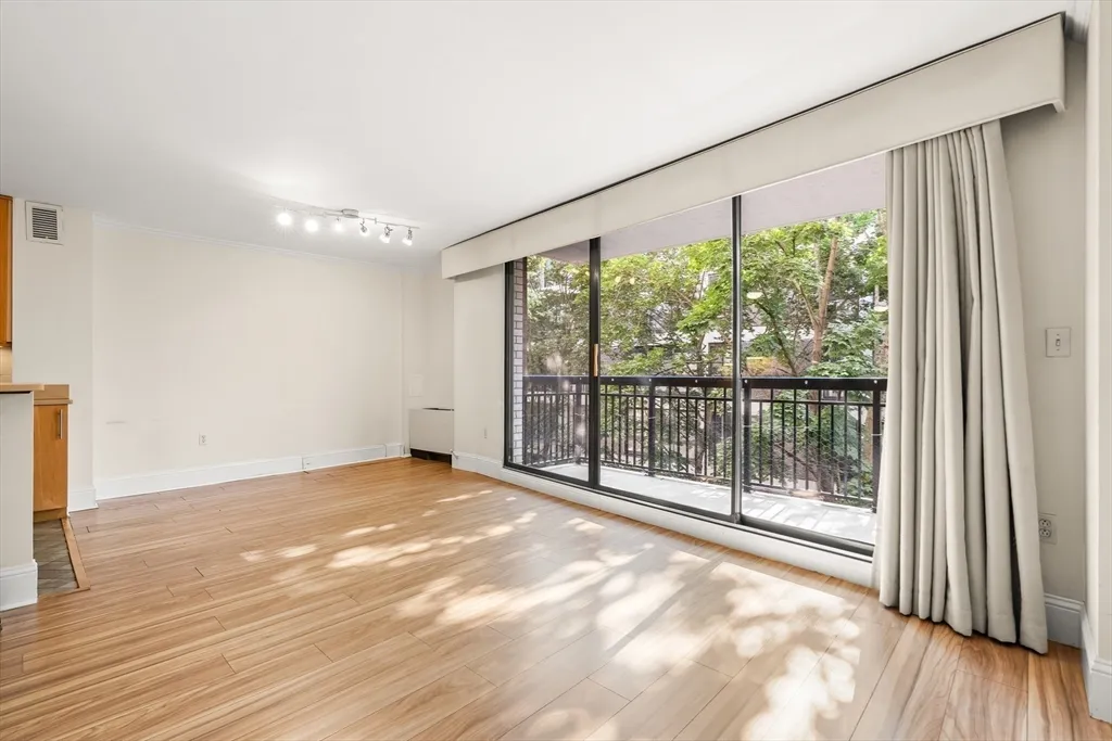 1 bed, 1 bath apartment for rent at 50 Longwood Ave Unit 518, Coolidge Corner — photo 13 of 33