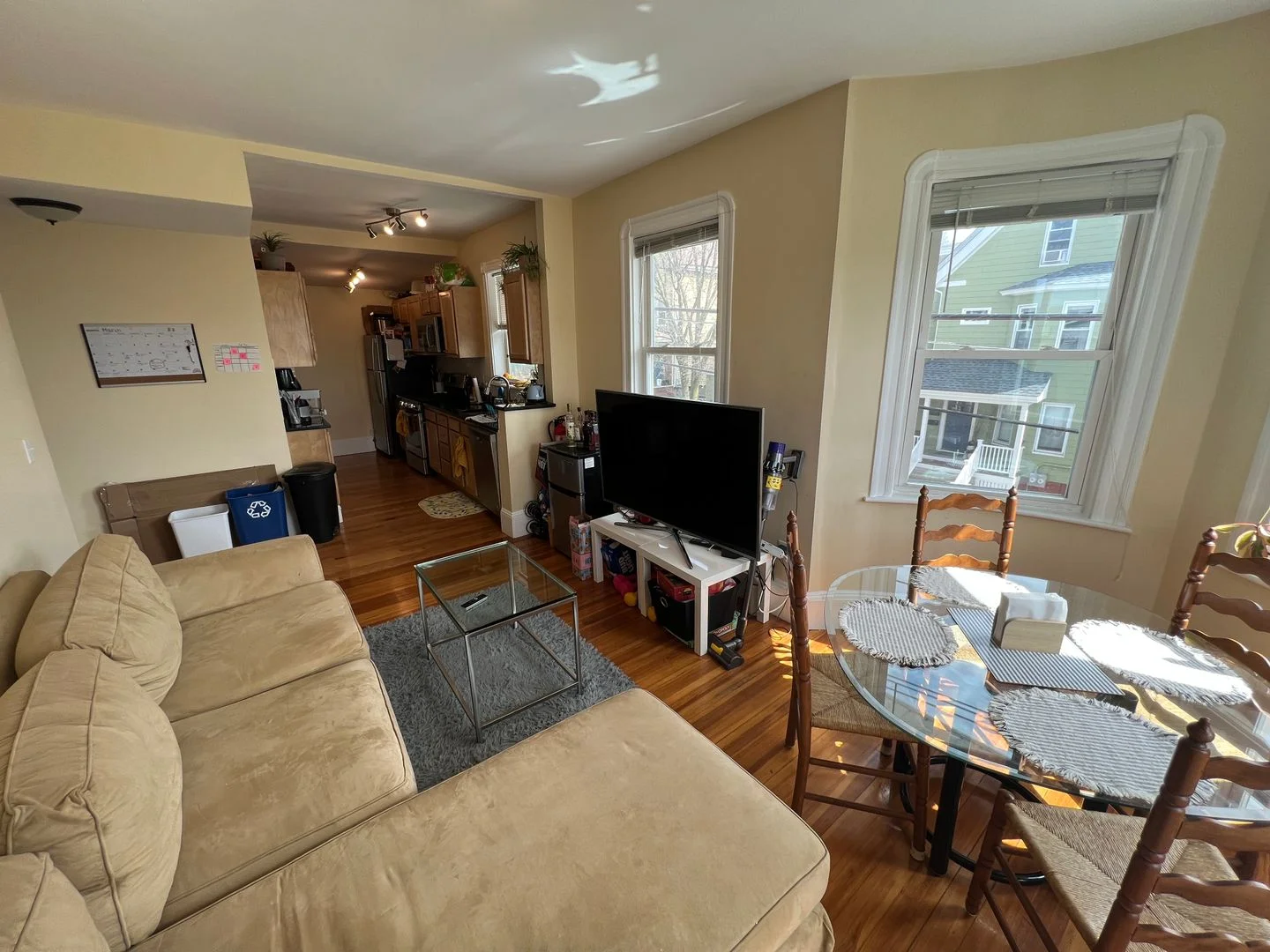 4 bed, 1.5 bath apartment for rent at 50 Lowell St Unit 2, Spring Hill — photo 3 of 17