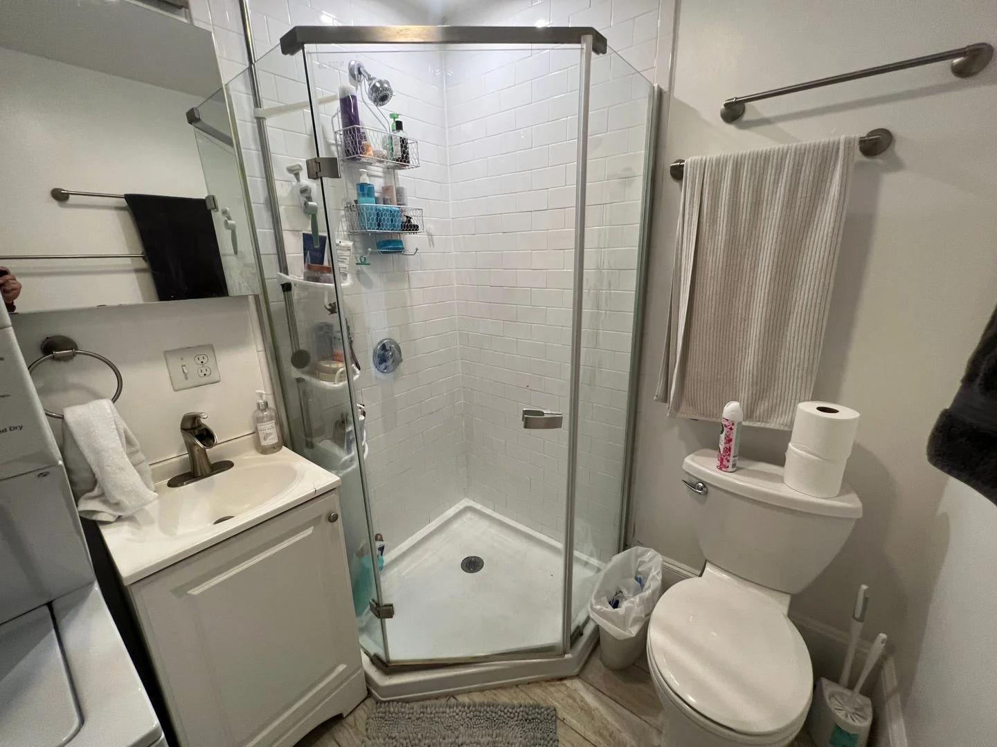 4 bed, 1.5 bath apartment for rent at 50 Lowell St Unit 2, Spring Hill — photo 15 of 17