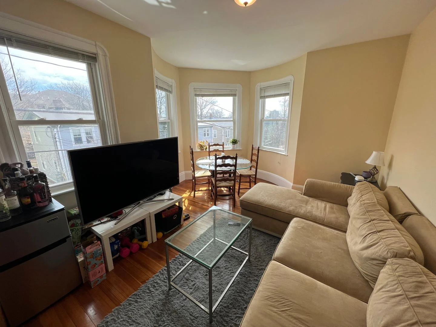 4 bed, 1.5 bath apartment for rent at 50 Lowell St Unit 2, Spring Hill — photo 1 of 17