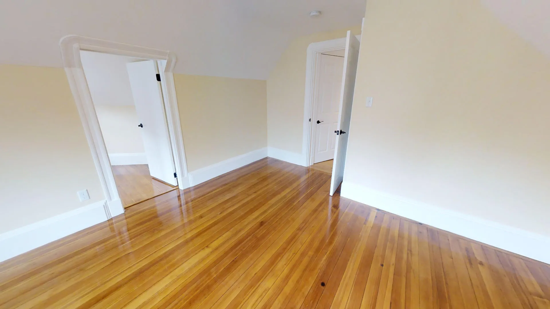 2 bed, 1 bath apartment for rent at 50 Lowell St Unit 3, Spring Hill — photo 4 of 12