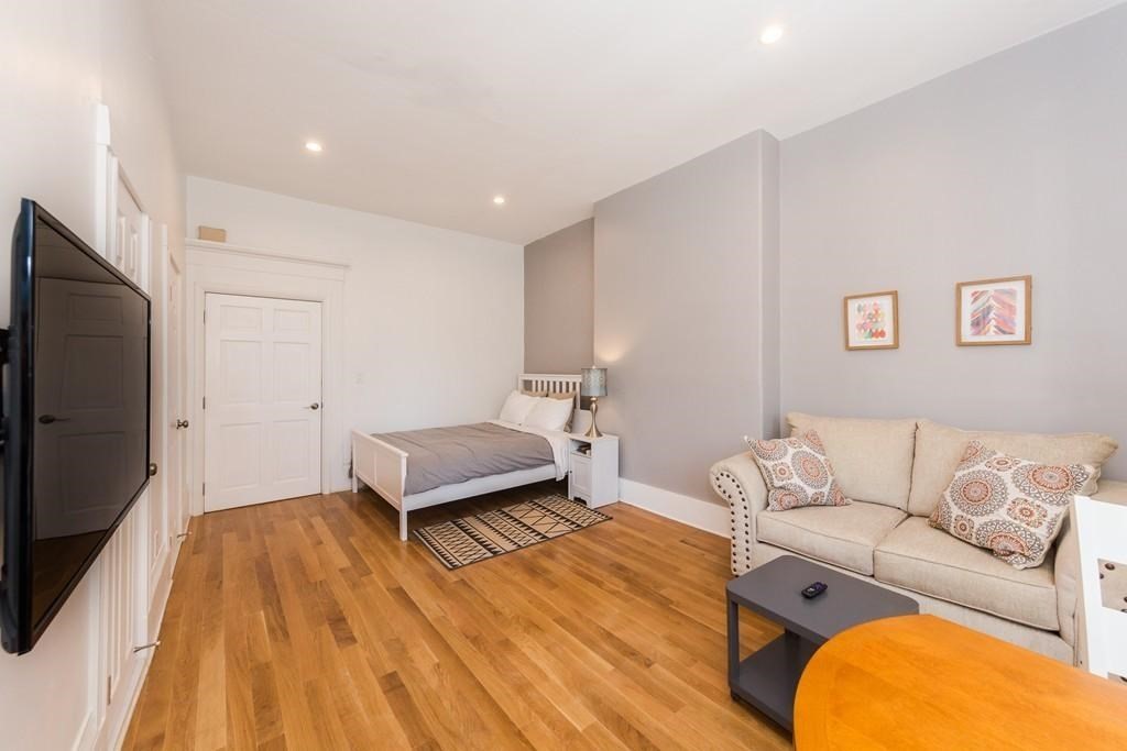 1 bed, 1 bath apartment for rent at 50 Magazine St Unit 1, Cambridgeport — photo 2 of 13