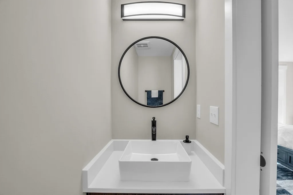 2 bed, 1 bath apartment for rent at 50 Main St Unit 101, Pepperell — photo 16 of 20