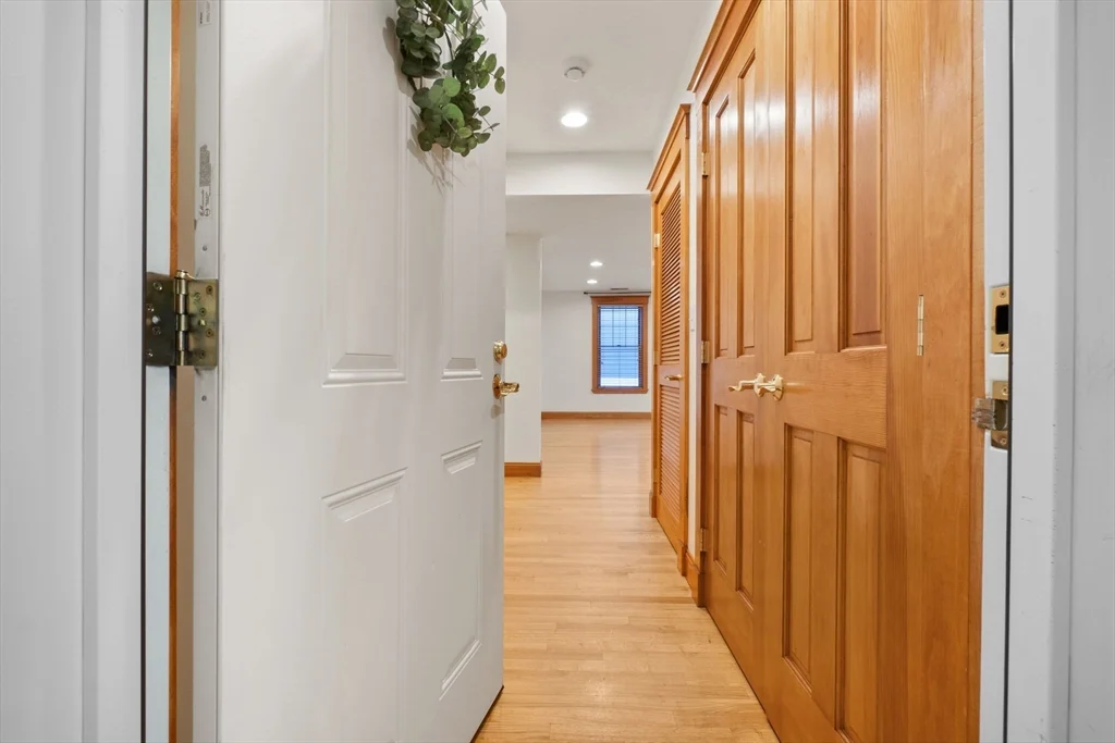 1 bed, 1 bath apartment for rent at 50 Maple St Unit 0, Danvers — photo 2 of 19