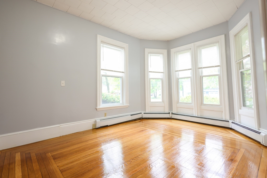 3 bed, 1 bath apartment for rent at 50 Maple St Unit 1, Braintree — photo 14 of 17