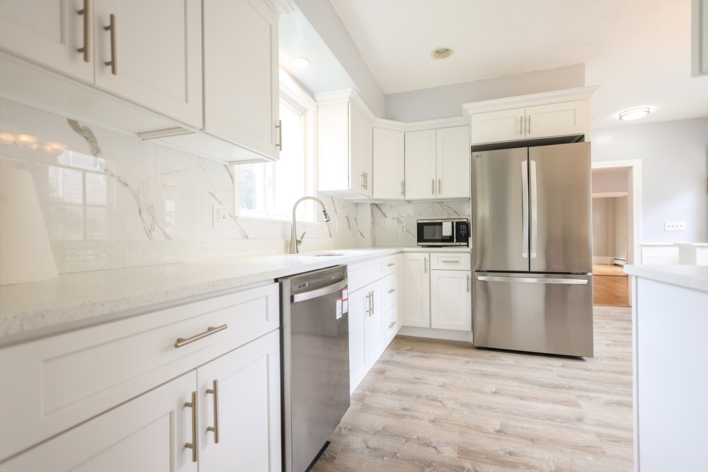 3 bed, 1 bath apartment for rent at 50 Maple St Unit 1, Braintree — photo 6 of 17