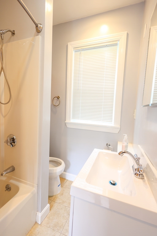 3 bed, 1 bath apartment for rent at 50 Maple St Unit 1, Braintree — photo 17 of 17