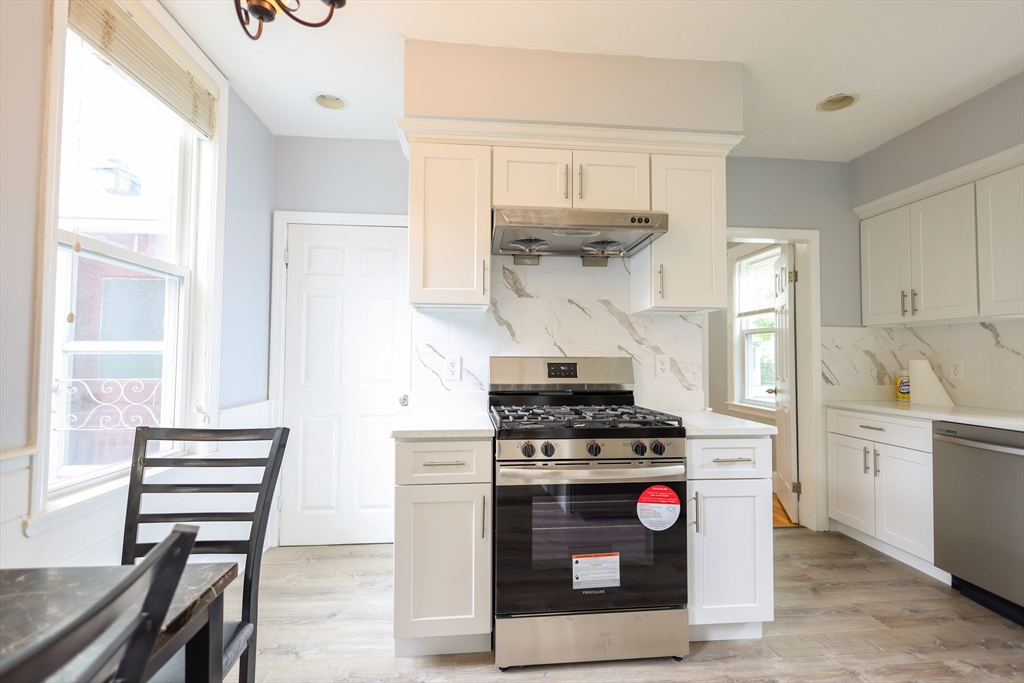 3 bed, 1 bath apartment for rent at 50 Maple St Unit 1, Braintree — photo 7 of 17