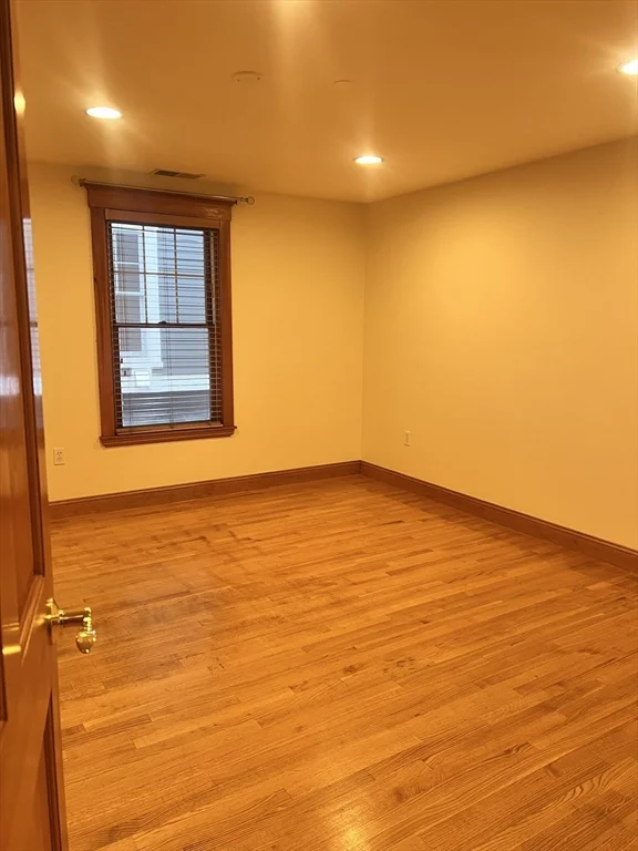 1 bed, 1 bath apartment for rent at 50 Maple St Unit 3, Danvers — photo 10 of 13