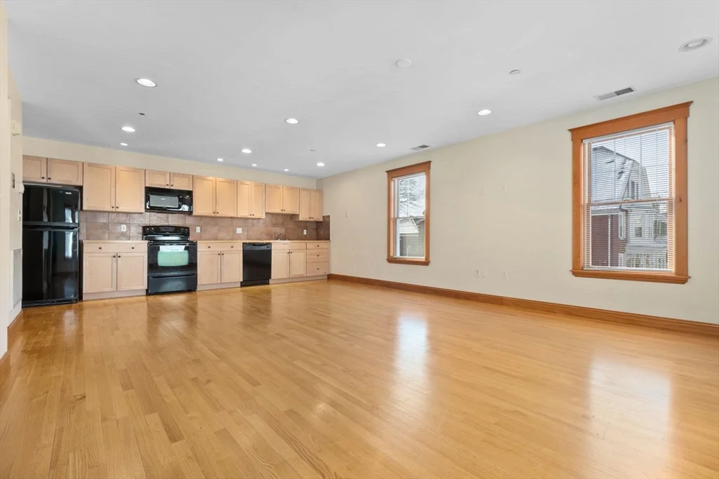 1 bed, 1 bath apartment for rent at 50 Maple St Unit 6, Danvers — photo 8 of 20
