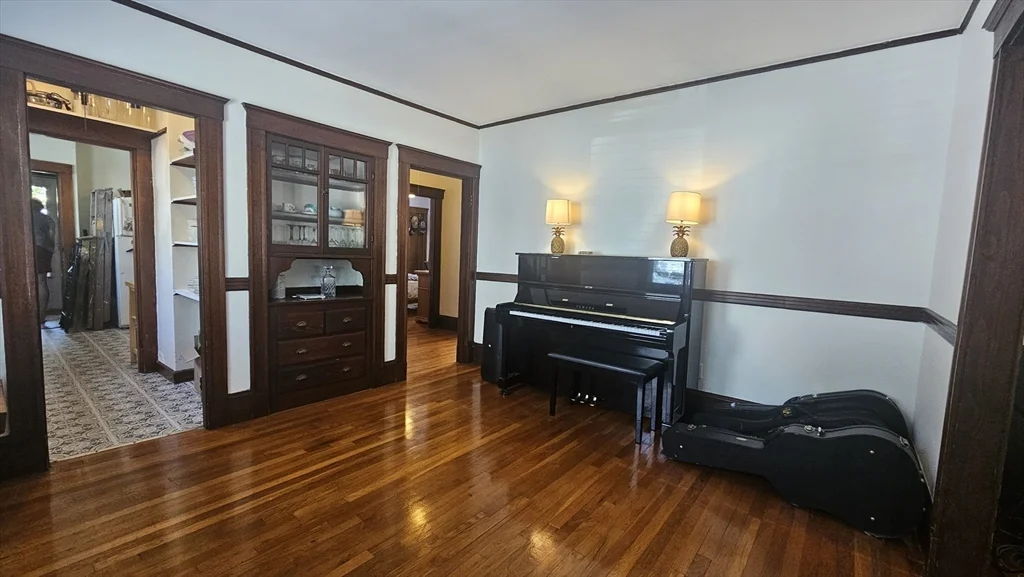 2 bed, 1 bath apartment for rent at 50 Melendy Unit 1, Watertown — photo 8 of 17