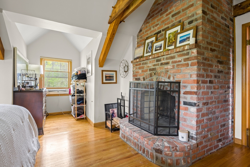3 bed, 2 bath apartment for rent at 50 Mill Ln, Cohasset — photo 21 of 27