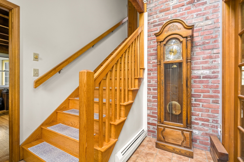 3 bed, 2 bath apartment for rent at 50 Mill Ln, Cohasset — photo 23 of 27