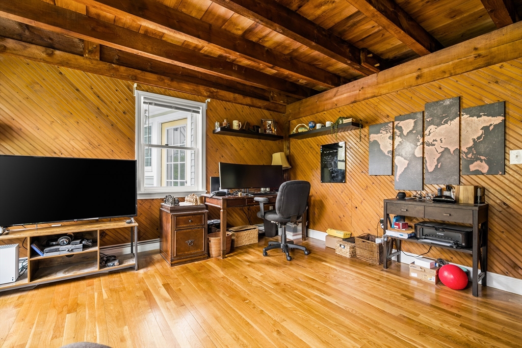 3 bed, 2 bath apartment for rent at 50 Mill Ln, Cohasset — photo 15 of 27