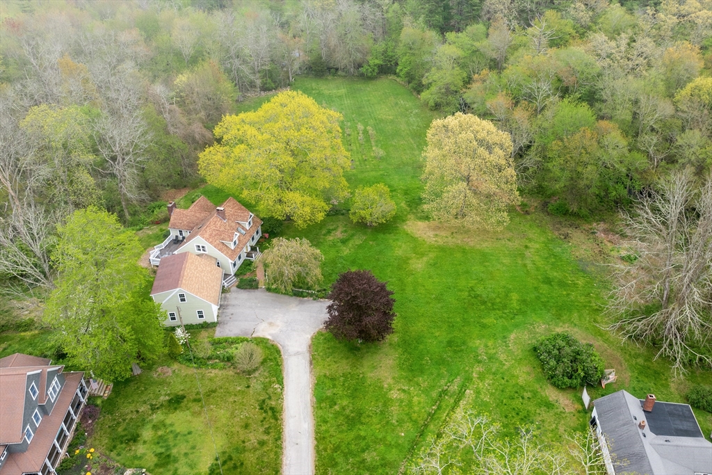 3 bed, 2 bath apartment for rent at 50 Mill Ln, Cohasset — photo 6 of 27