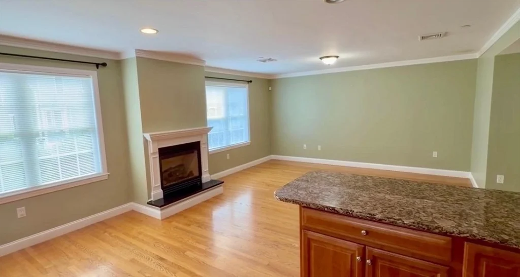 2 bed, 1 bath apartment for rent at 50 Mill St Unit C, Quincy — photo 5 of 17