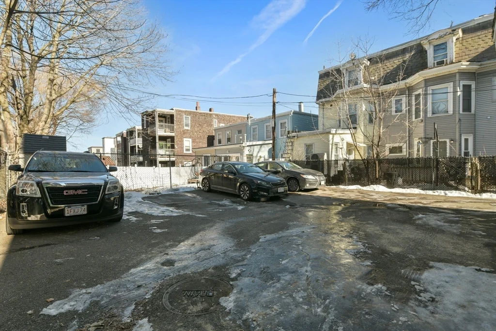 4 bed, 1 bath apartment for rent at 50 Mount Vernon Unit 3, Dorchester — photo 16 of 16
