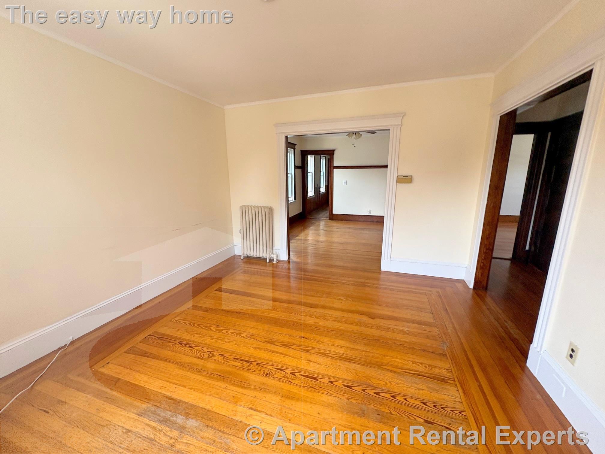 2 bed, 1 bath apartment for rent at 50 Oxford Ave Unit 3, Belmont Line — photo 9 of 17