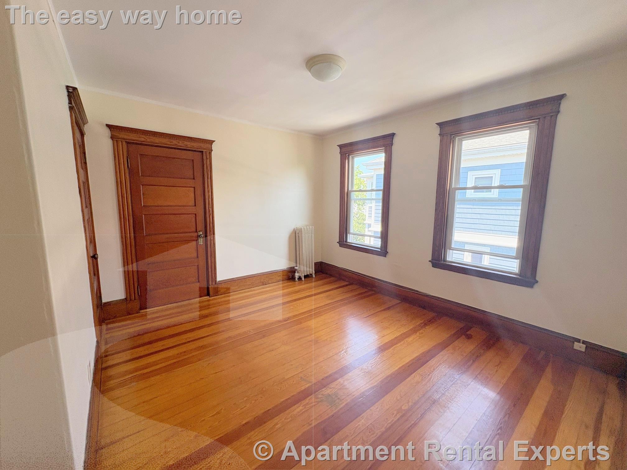 2 bed, 1 bath apartment for rent at 50 Oxford Ave Unit 3, Belmont Line — photo 12 of 17